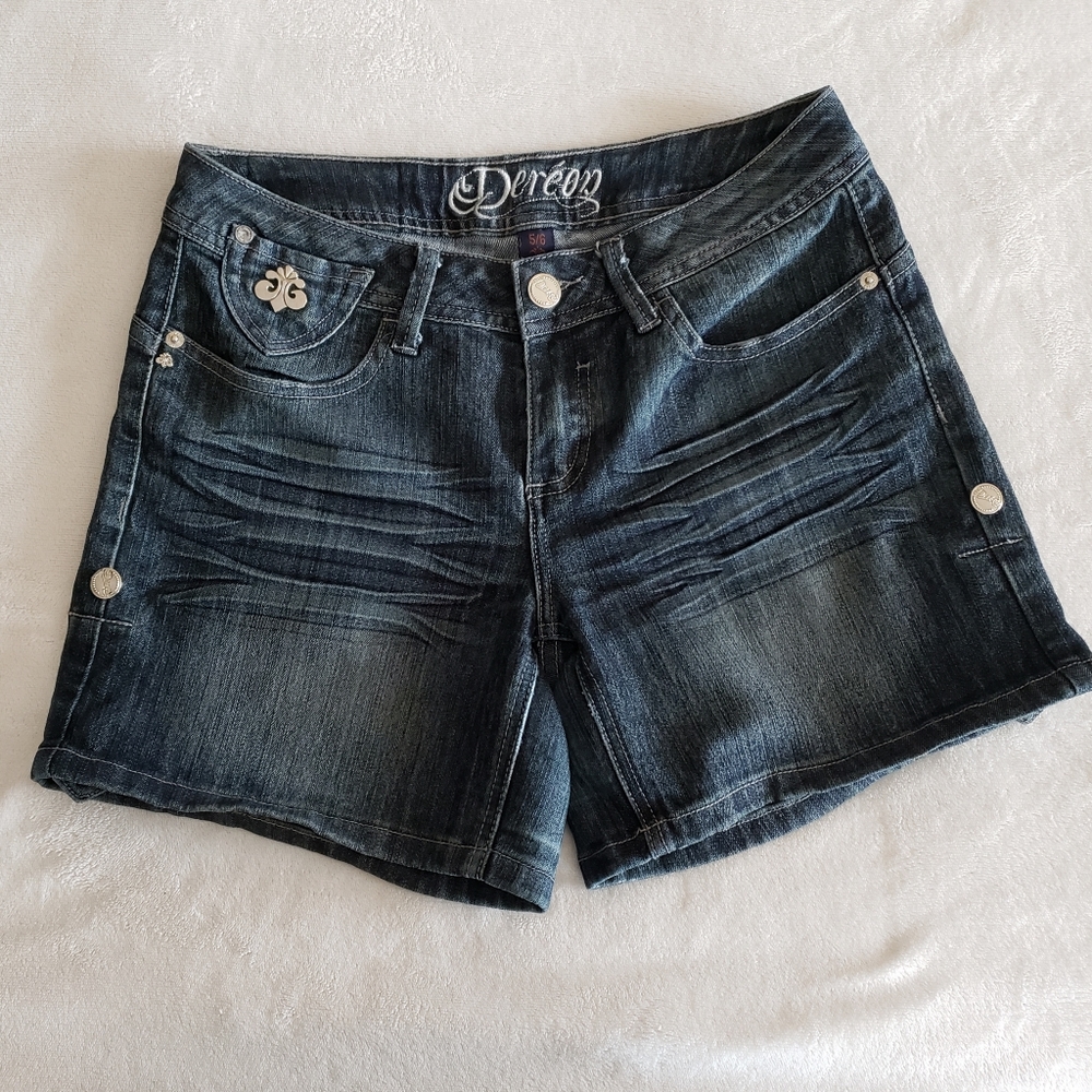 Dereon Jean Shorts